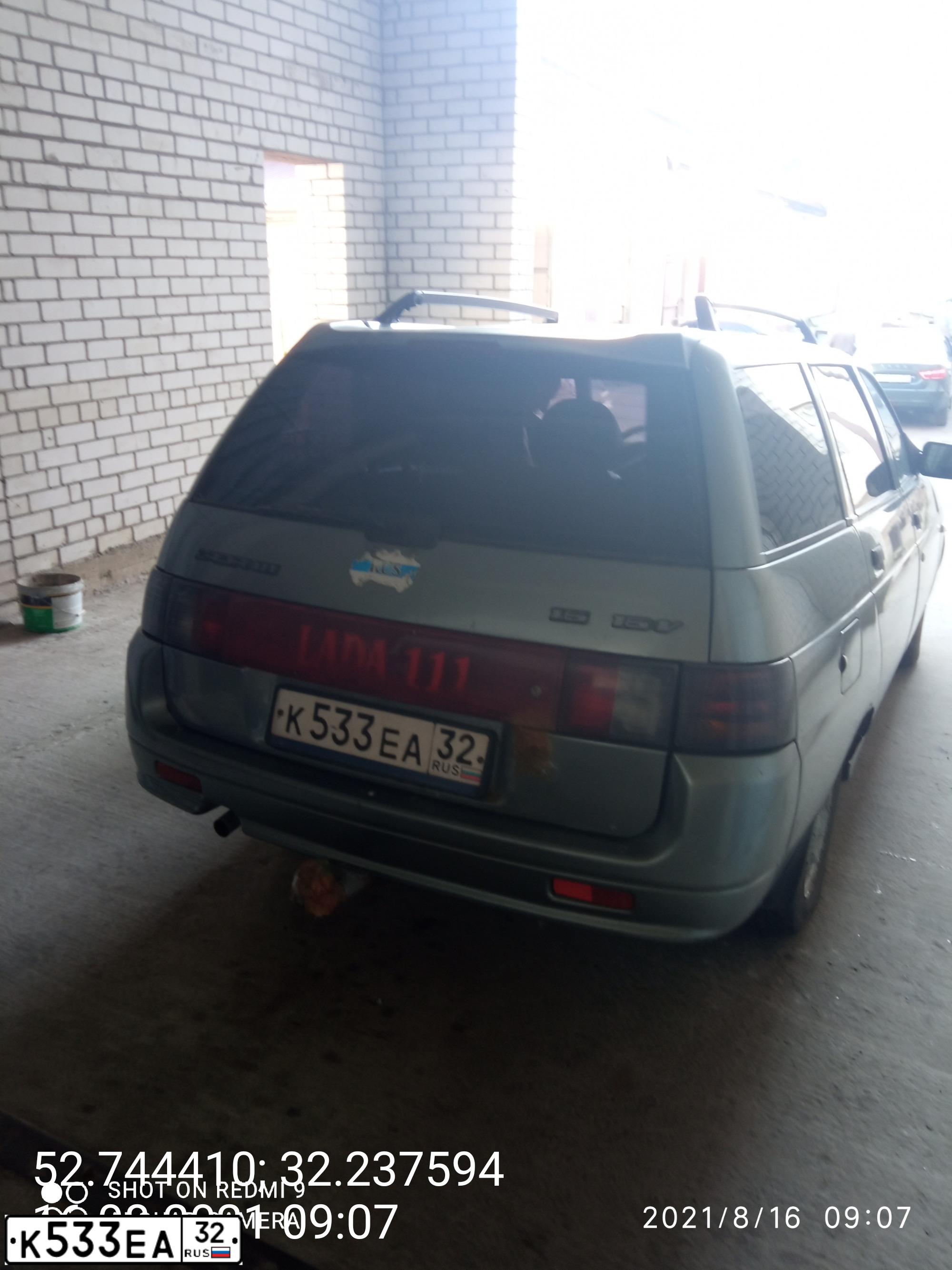 Фото автомобиля LADA 2111, 2008 — госномер К533ЕА32. Цвет: СЕРО-ЗЕЛЕНЫЙ