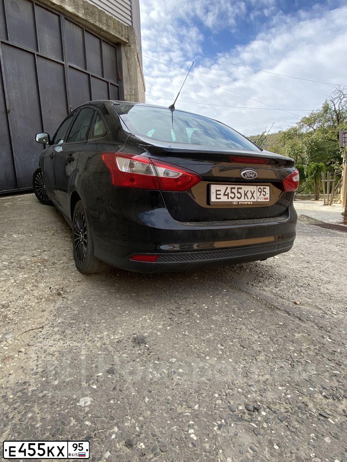 Фото автомобиля FORD D FOCUS, 2012 — госномер Е455КХ95. Цвет: ЧЕРНЫЙ