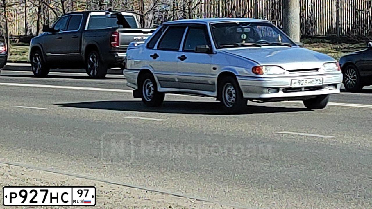 Фото автомобиля LADA 2112, 2004 — госномер Р675КН777. Цвет: СЕРЫЙ СВЕТЛЫЙ