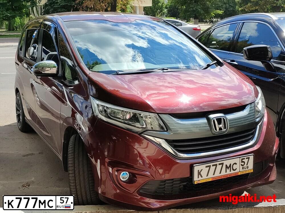 Фото автомобиля PEUGEOT 4007, 2011 — госномер К777МС57. Цвет: Серебристый