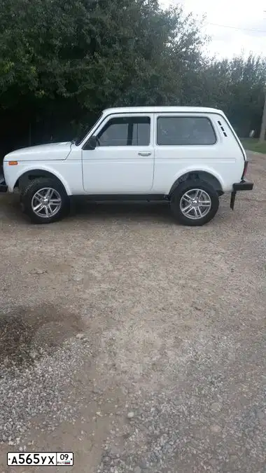 Фото автомобиля LADA NIVA, 2013 — госномер Н107УР82
