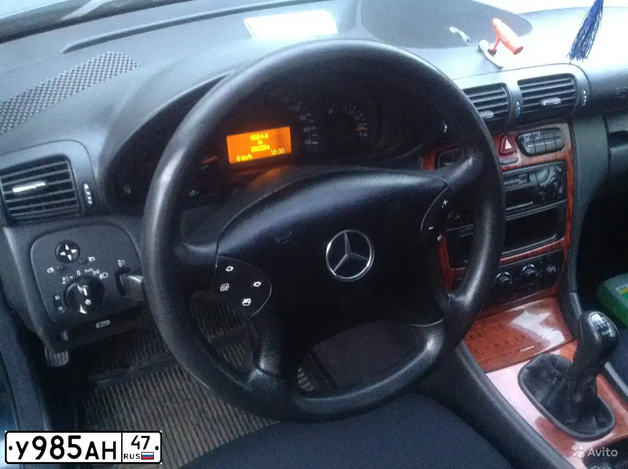Фото автомобиля MERCEDES C-KLASSE, 2001 — госномер М367СВ10. Цвет: ТЕМНО-СИНИЙ