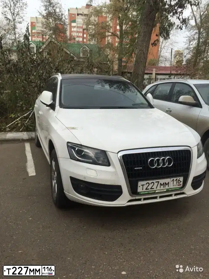 Фото автомобиля AUDI Q5, 2009 — госномер А003УТ716. Цвет: Белый