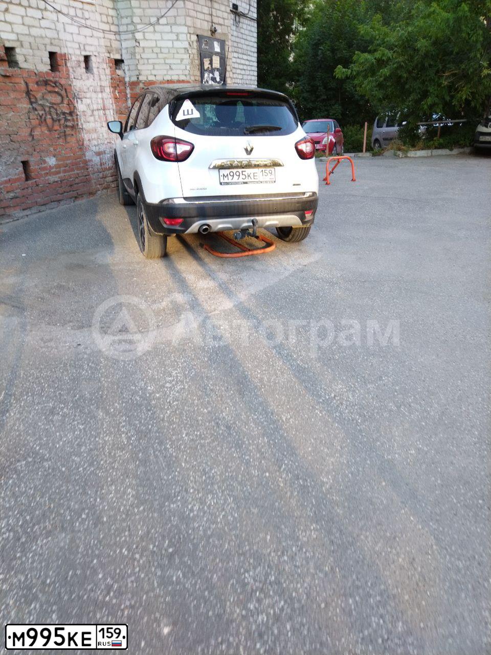 Фото автомобиля RENAULT KAPTUR, 2018 — госномер М995КЕ159. Цвет: БЕЛЫЙ