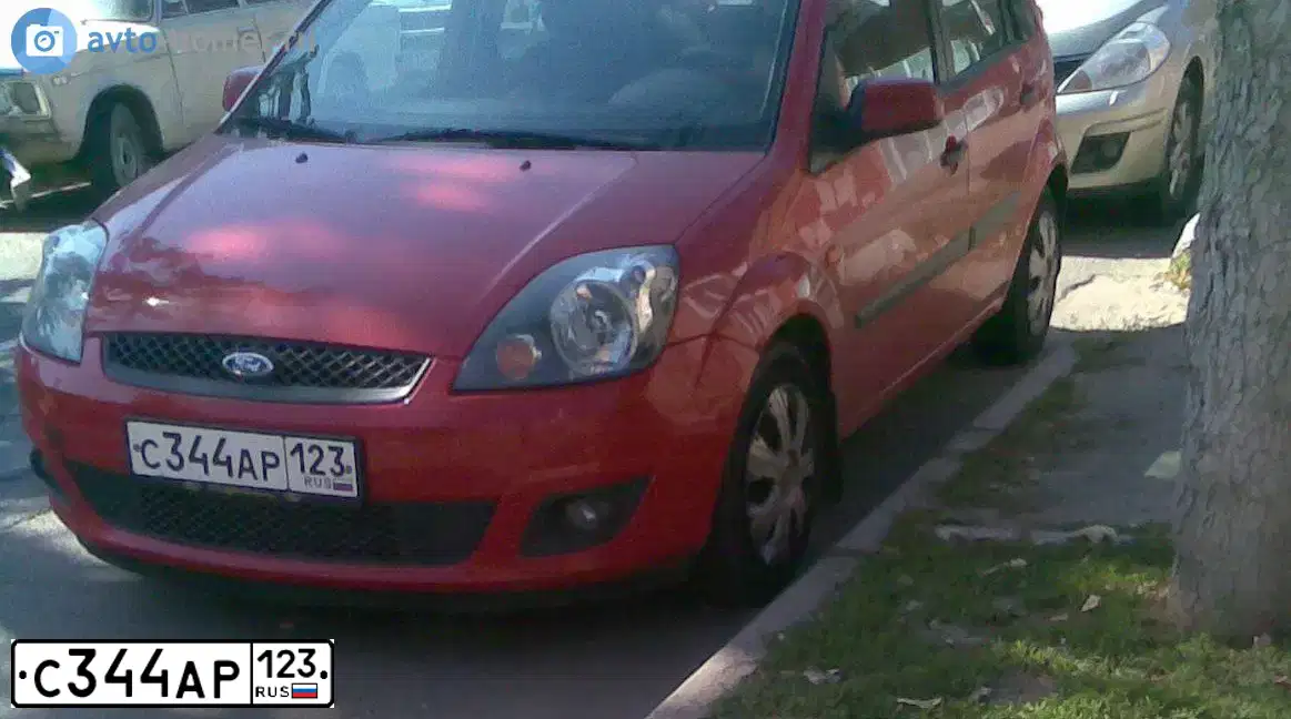 Фото автомобиля FORD FIESTA / ASPIRE, 2007 — госномер С344АР123. Цвет: КРАСНЫЙ