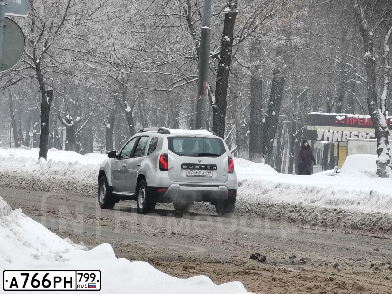 Фото автомобиля RENAULT DUSTER, 2019 — госномер А766РН799. Цвет: СВЕТЛО-СЕРЫЙ
