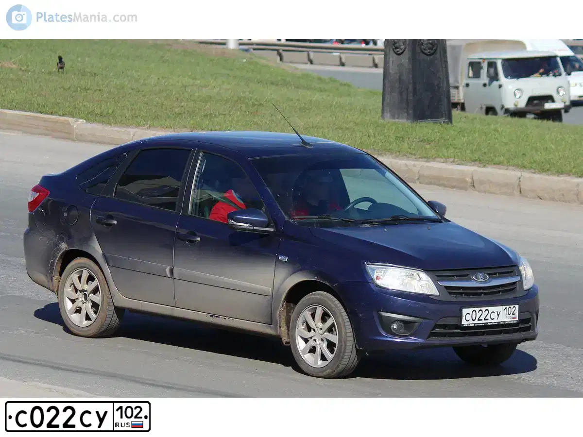 Фото автомобиля LADA 2191 GRANTA, 2015 — госномер С022СУ102. Цвет: СИНИЙ