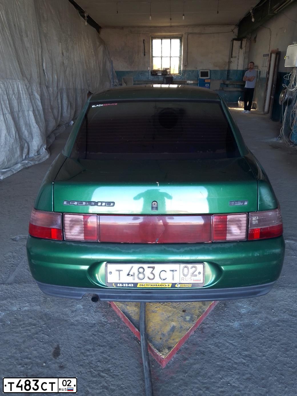 Фото автомобиля LADA 2110, 1999 — госномер Е780ВМ702. Цвет: СЕРЕБРИСТЫЙ ЯРКО-ЗЕЛЕНЫЙ