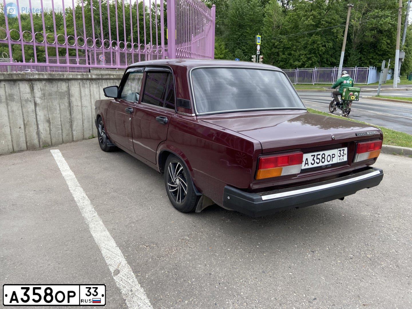 Фото автомобиля LADA 2107, 2007 — госномер А358ОР33. Цвет: КРАСНЫЙ
