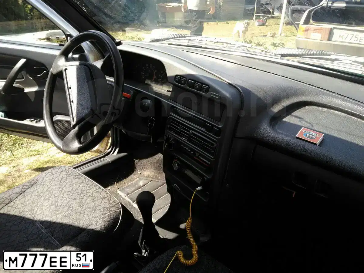 Фото автомобиля MERCEDES M-KLASSE, 2002 — госномер М777ЕЕ51. Цвет: ЧЕРНЫЙ