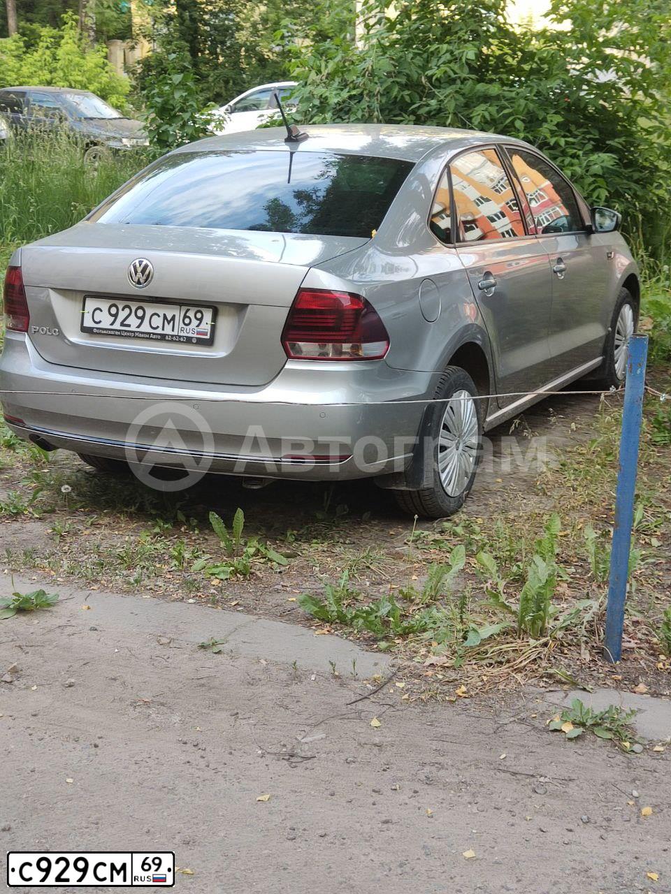 Фото автомобиля VOLKSWAGEN POLO, 2018 — госномер С929СМ69. Цвет: СЕРЕБРИСТЫЙ