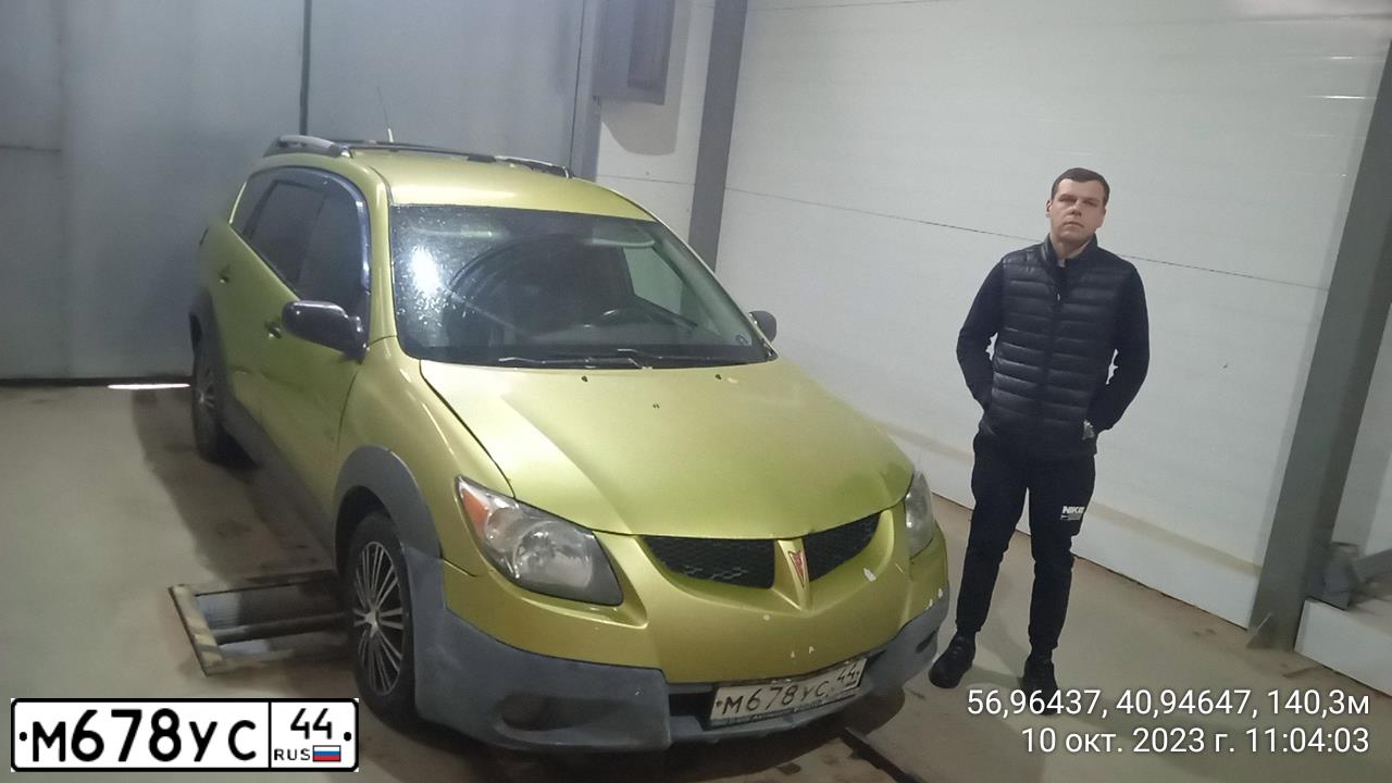Фото автомобиля PONTIAC VIBE, 2003 — госномер М678УС44. Цвет: СВЕТЛО-ЗЕЛЕНЫЙ