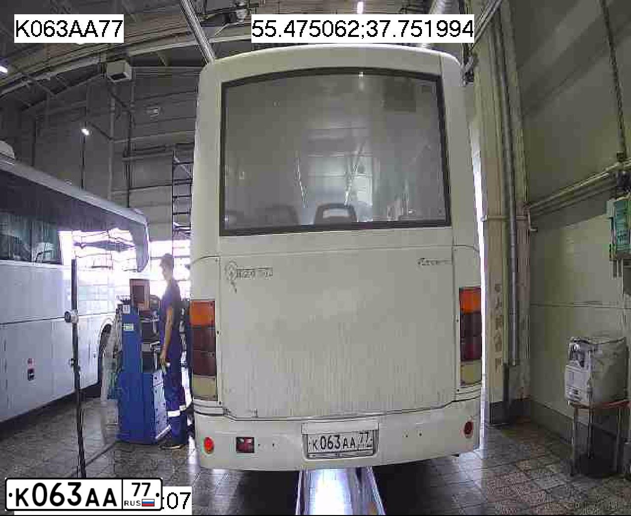 Фото автомобиля PAZ 3204, 2012 — госномер К063АА77. Цвет: Белый