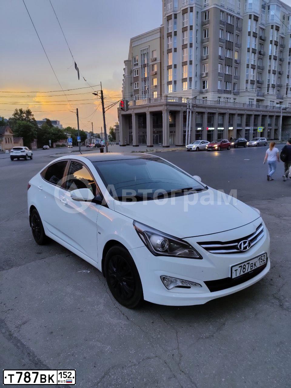 Фото автомобиля HYUNDAI SOLARIS, 2016 — госномер Т787ВК152. Цвет: Белый