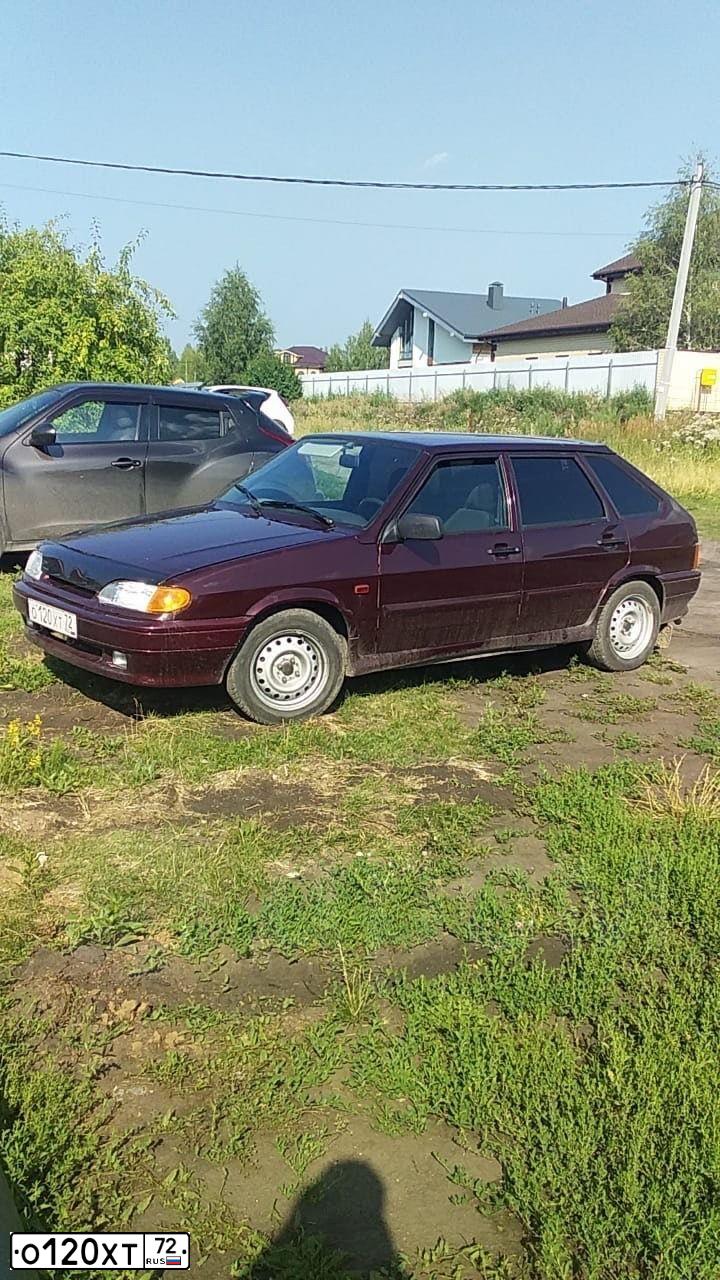 Фото автомобиля LADA 2114, 2013 — госномер Е274МО186. Цвет: ТЕМНО-ВИШНЕВЫЙ