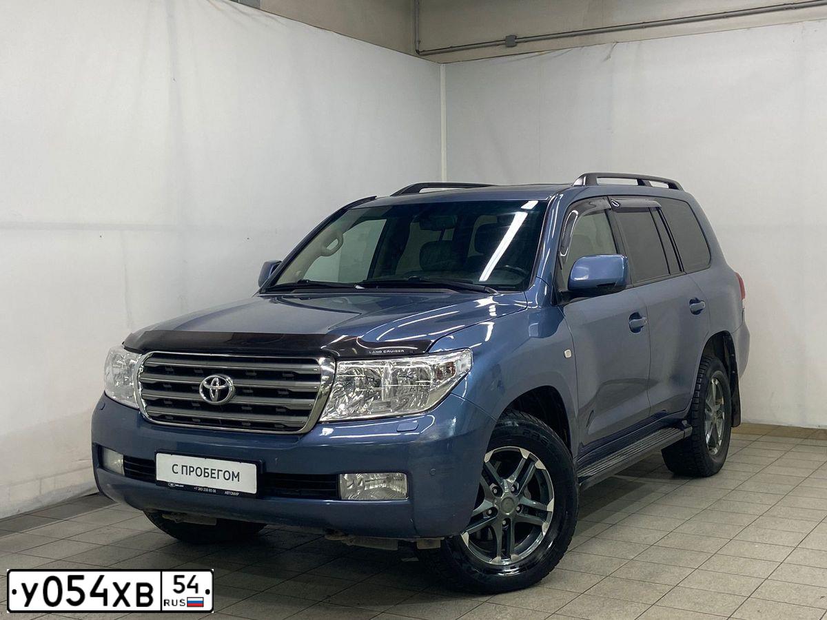 Фото автомобиля TOYOTA LANDCRUISER 200, 2008 — госномер Т845АА154. Цвет: СЕРО СИНИЙ