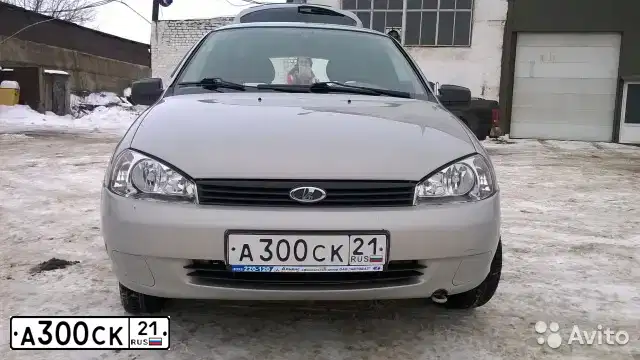 Фото автомобиля LADA 1117 KALINA, 2010 — госномер А300СК21. Цвет: СЕРЕБРИСТЫЙ