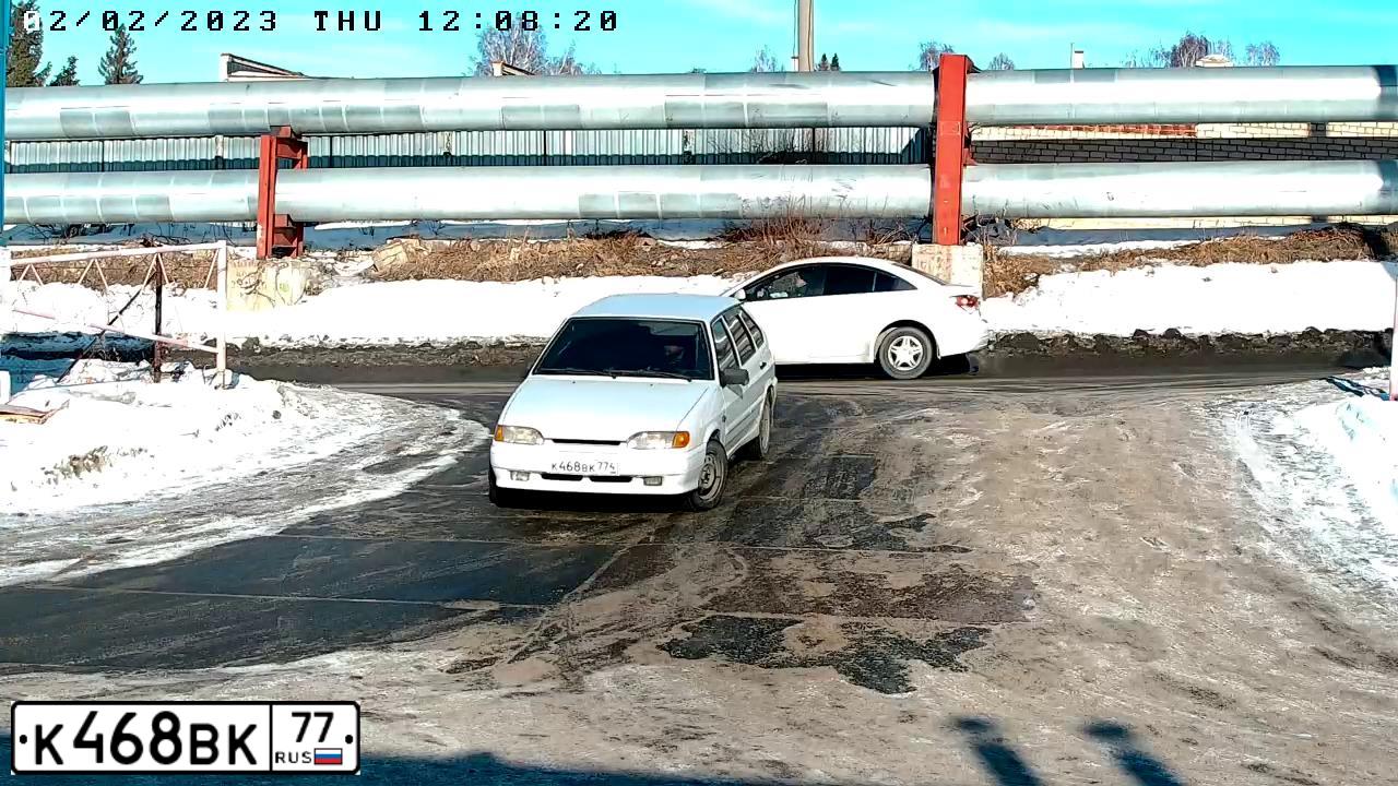 Фото автомобиля SUZUKI SX 4, 2013 — госномер К768ВК77. Цвет: КОРИЧНЕВЫЙ