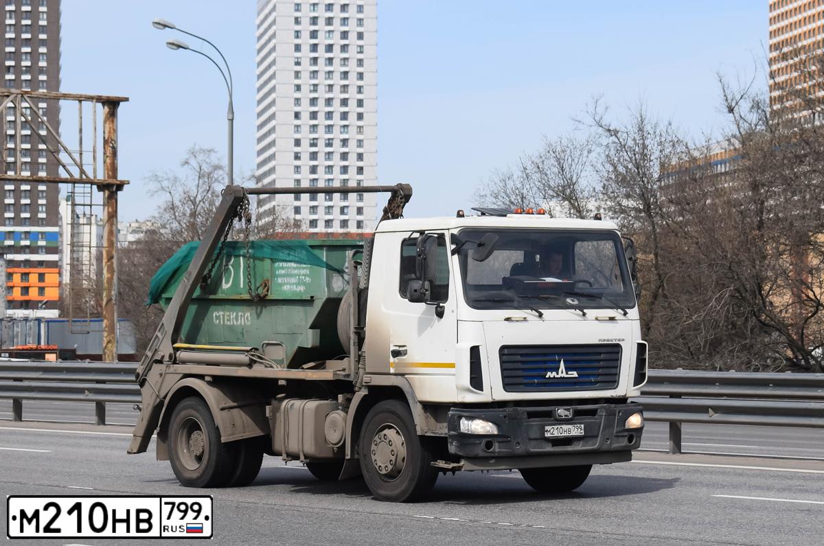 Фото автомобиля 670773 53, 2018 — госномер Р762ВР323. Цвет: Белый