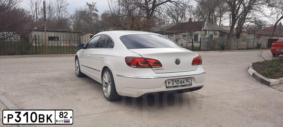 Фото автомобиля VOLKSWAGEN CC, 2013 — госномер Р310ВК82. Цвет: Белый