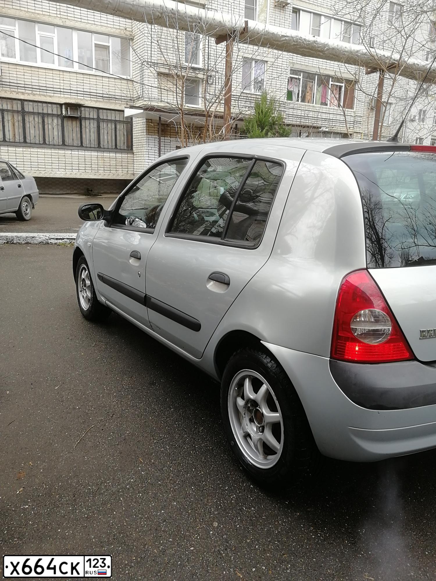 Фото автомобиля LADA 2110 LADA, 2007 — госномер К895РР147. Цвет: синий