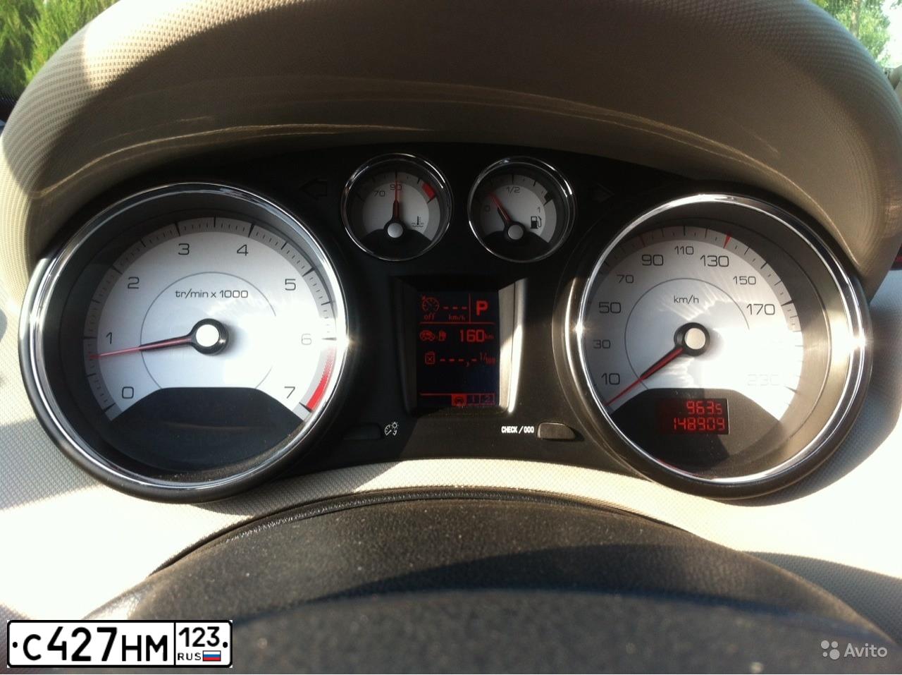Фото автомобиля PEUGEOT 308, 2008 — госномер А201ЕЕ15