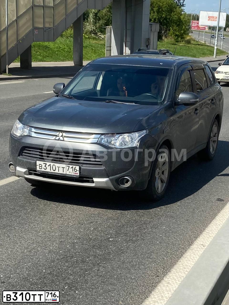Фото автомобиля MITSUBISHI OUTLANDER, 2014 — госномер В310ТТ716. Цвет: СЕРЫЙ