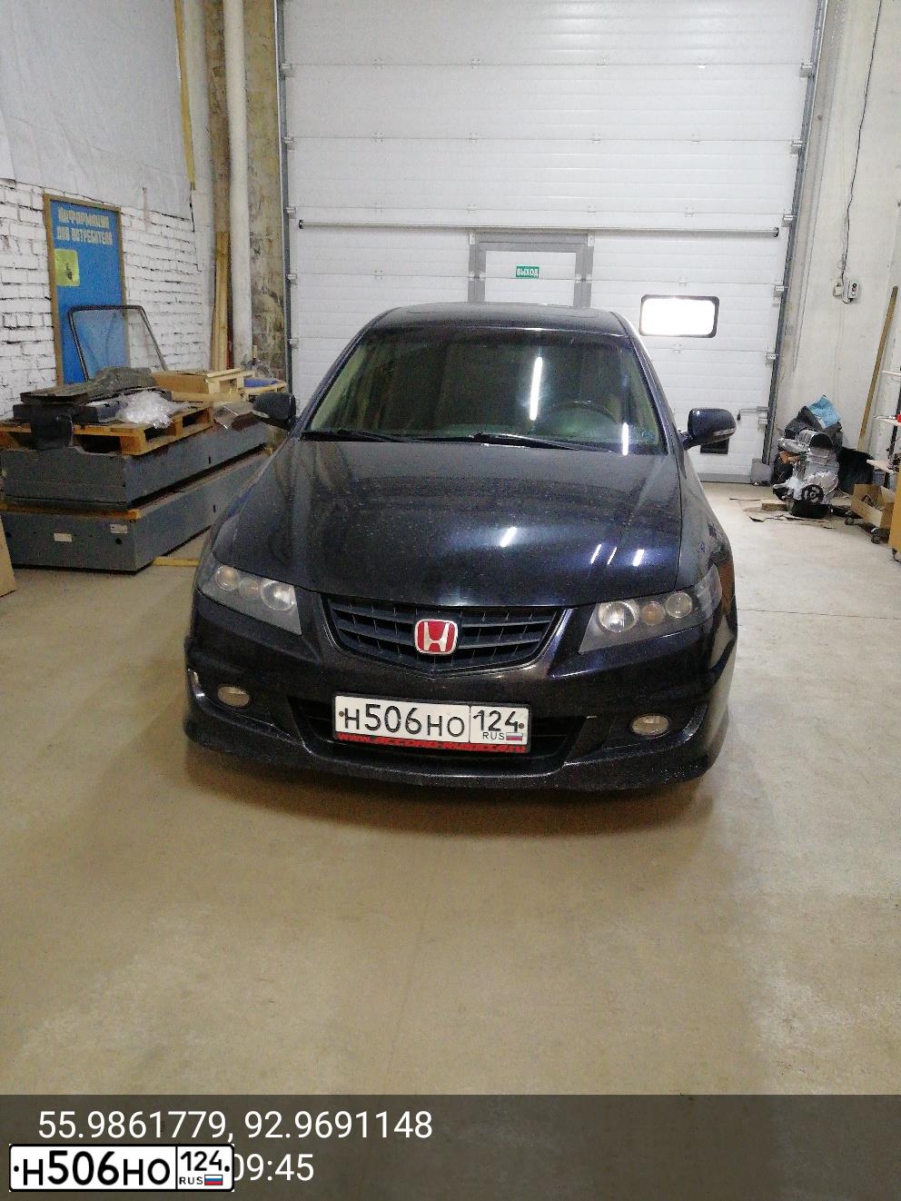 Фото автомобиля HONDA ACCORD, 2006 — госномер В852КВ154. Цвет: ЧЕРНЫЙ