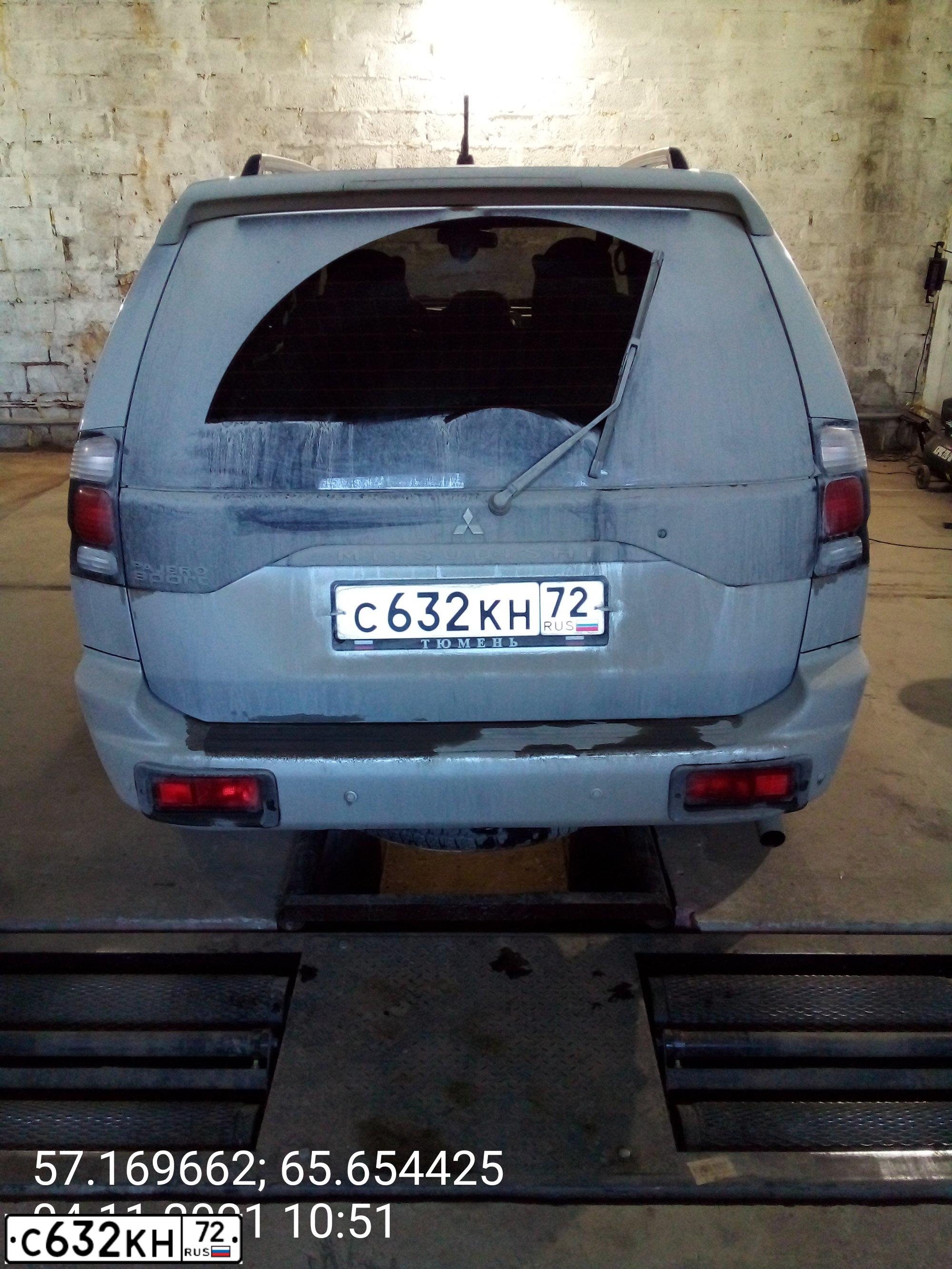 Фото автомобиля MITSUBISHI PAJERO SPORT, 2008 — госномер О459ТЕ178. Цвет: Серебристый