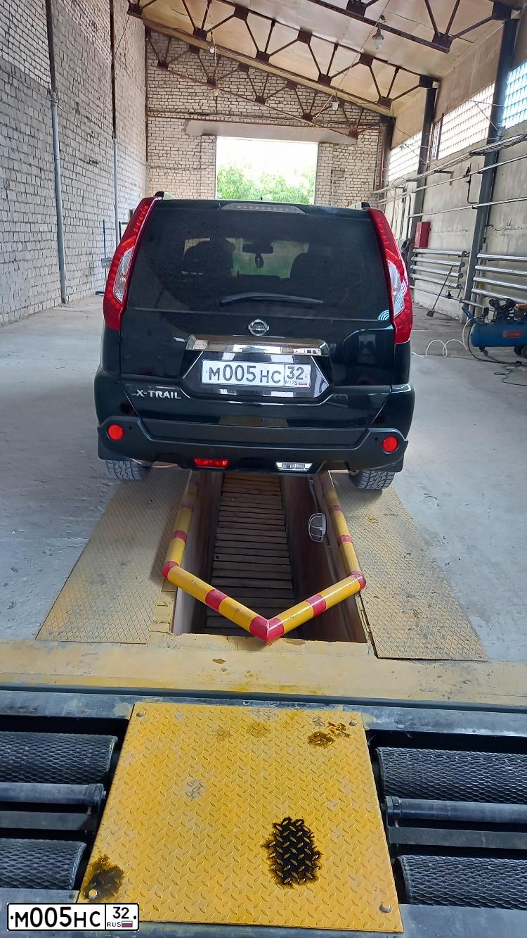 Фото автомобиля NISSAN X-TRAIL, 2014 — госномер У534НО67. Цвет: ЧЕРНЫЙ