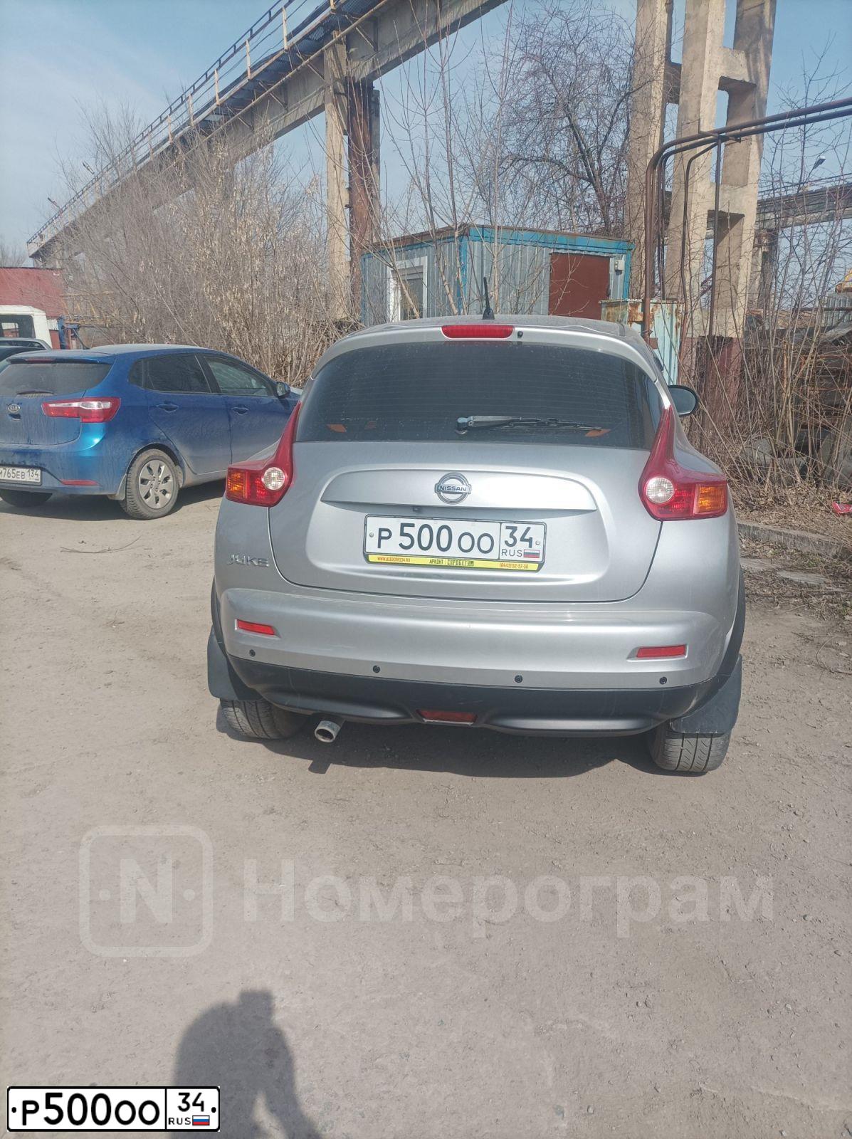 Фото автомобиля NISSAN JUKE, 2011 — госномер О455УВ134. Цвет: СЕРЕБРИСТЫЙ