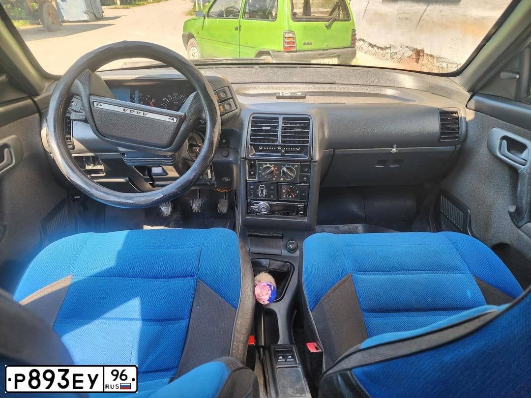 Фото автомобиля LADA 2112, 2004 — госномер Х309ВЕ196. Цвет: сине-зеленый