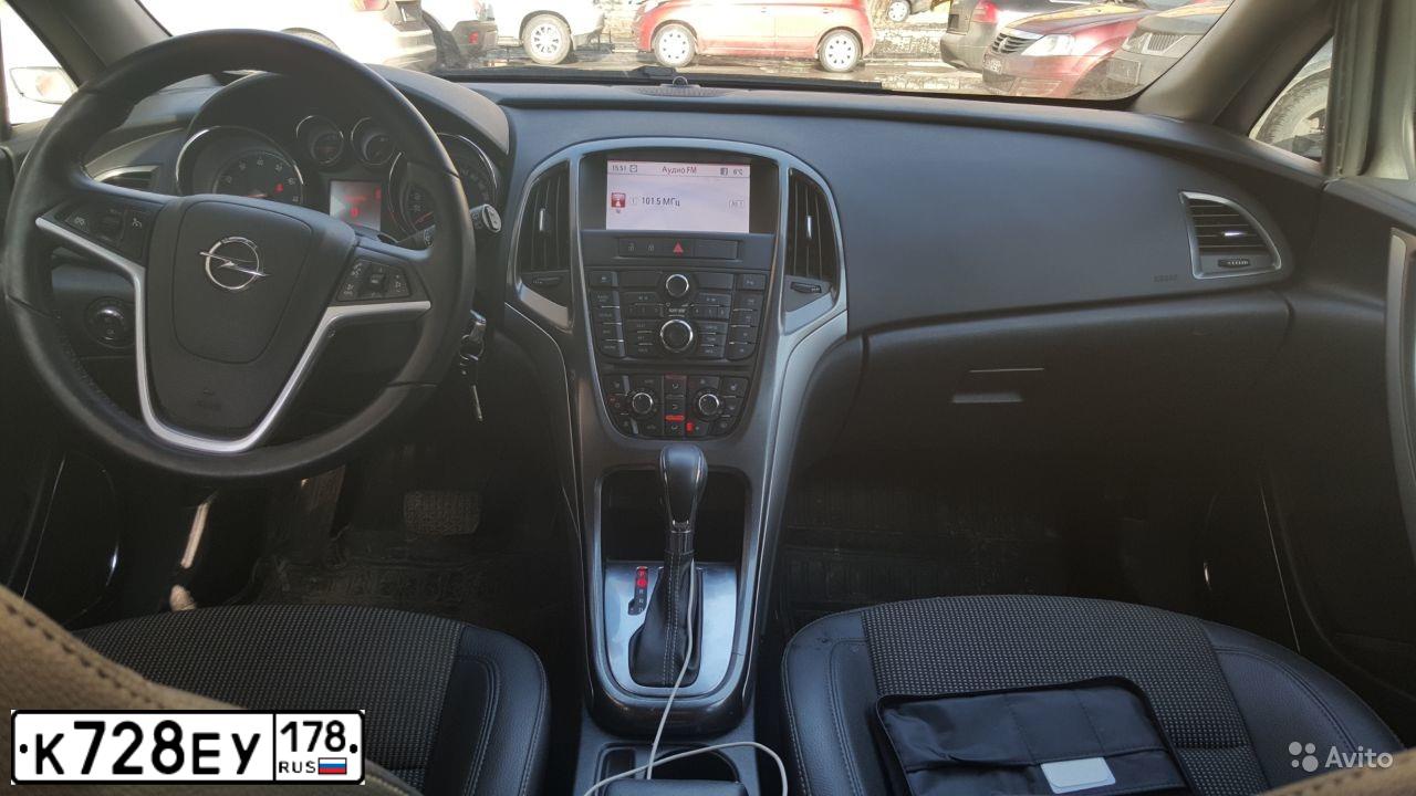 Фото автомобиля OPEL ASTRA, 2011 — госномер О736МТ29. Цвет: СЕРЕБРИСТЫЙ МЕТАЛЛИК