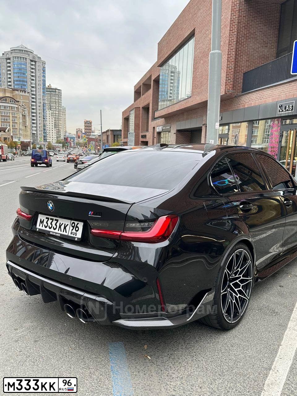 Фото автомобиля BMW M3 COMPETITION M XDRIVE, 2022 — госномер М333КК96. Цвет: ЧЕРНЫЙ
