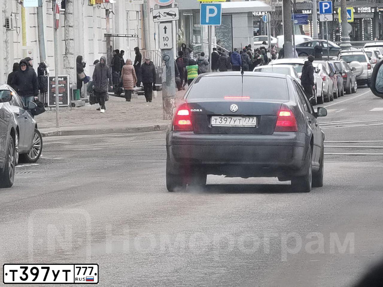 Фото автомобиля VOLKSWAGEN BORA, 1999 — госномер Т397УТ777. Цвет: ТЕМНО-СЕРЫЙ