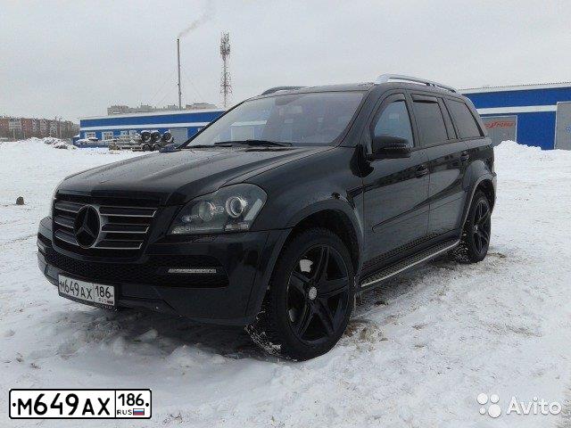 Фото автомобиля MERCEDES GL-KLASSE, 2011 — госномер Е094ХА186. Цвет: ЧЕРНЫЙ