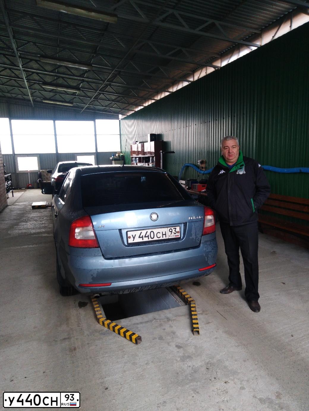 Фото автомобиля SKODA OCTAVIA, 2009 — госномер А918МТ193. Цвет: Серо-голубой