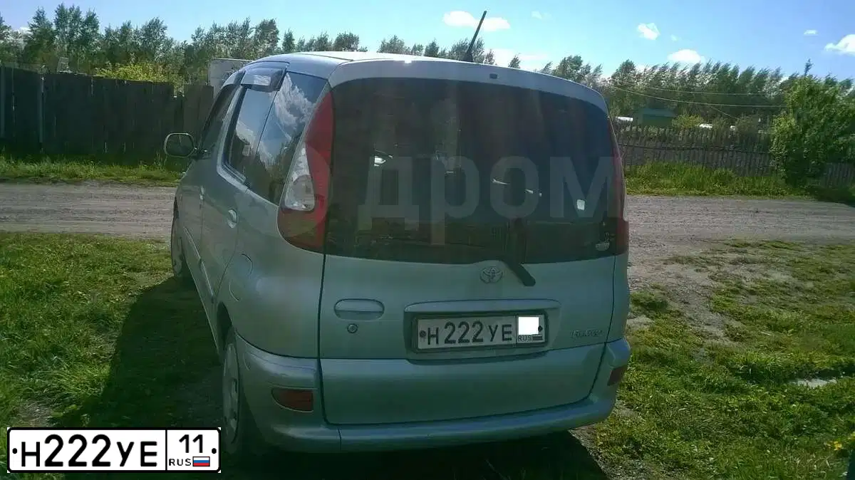 Фото автомобиля MITSUBISHI PAJERO, 2007 — госномер Н222УЕ11. Цвет: серебристый