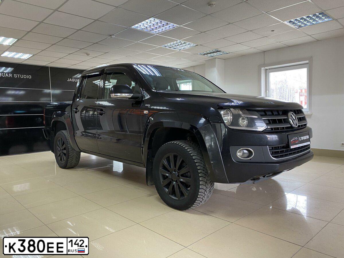Фото автомобиля VOLKSWAGEN AMAROK, 2013 — госномер М839НЕ142. Цвет: ЧЕРНЫЙ