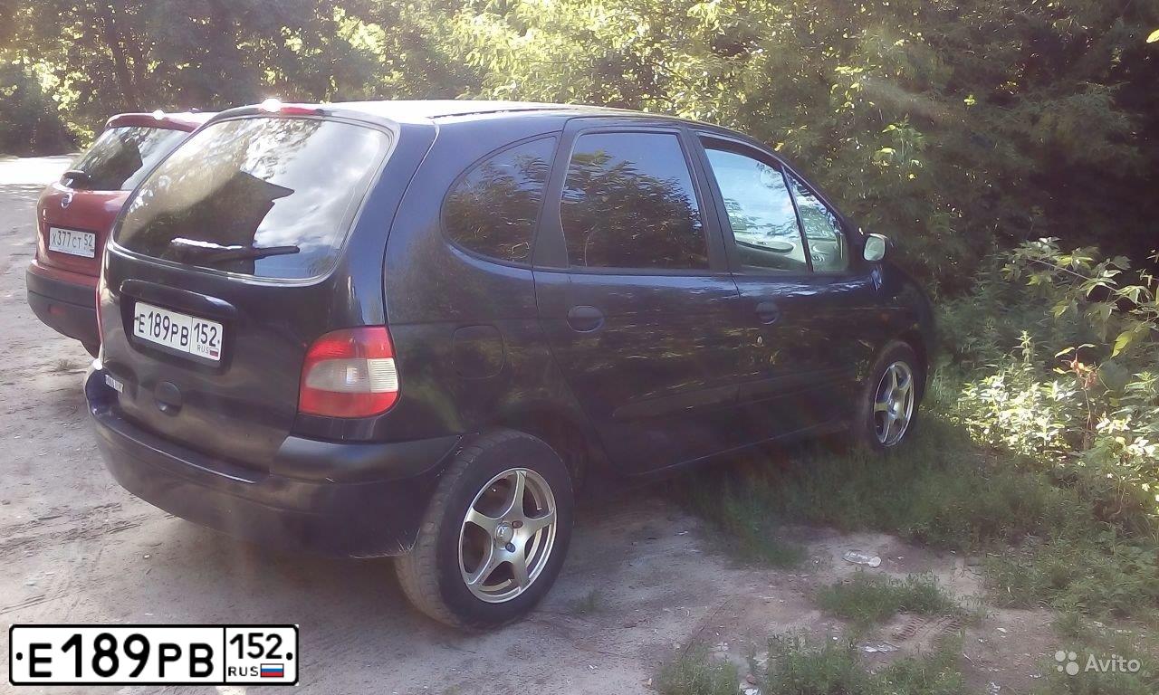 Фото автомобиля RENAULT MEGANE /GRAND/ SCENIC, 2001 — госномер Р464ВС40. Цвет: синий