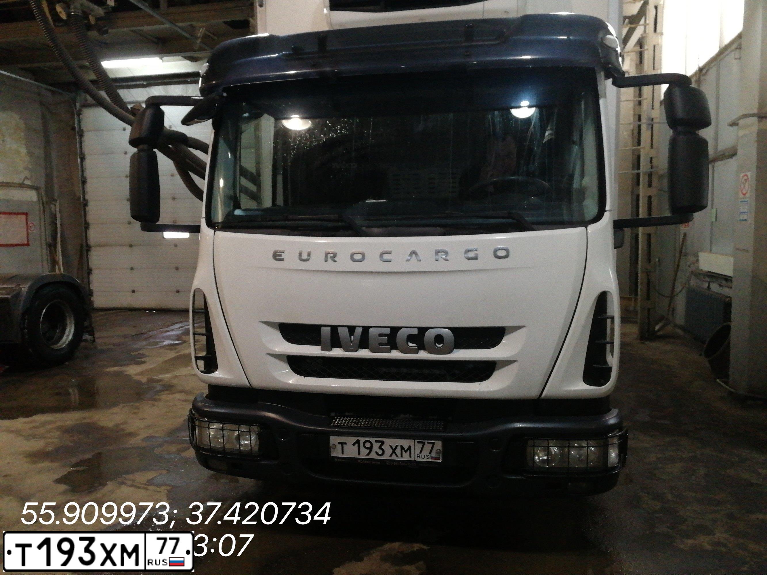 Фото автомобиля IVECO EUROCARGO, 2013 — госномер О011ЕТ71. Цвет: Белый