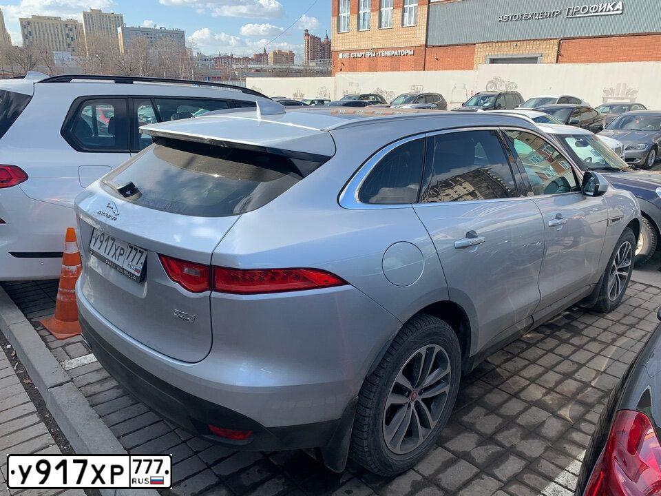 Фото автомобиля JAGUAR F-PACE, 2017 — госномер Н365НМ790. Цвет: СЕРЕБРИСТЫЙ