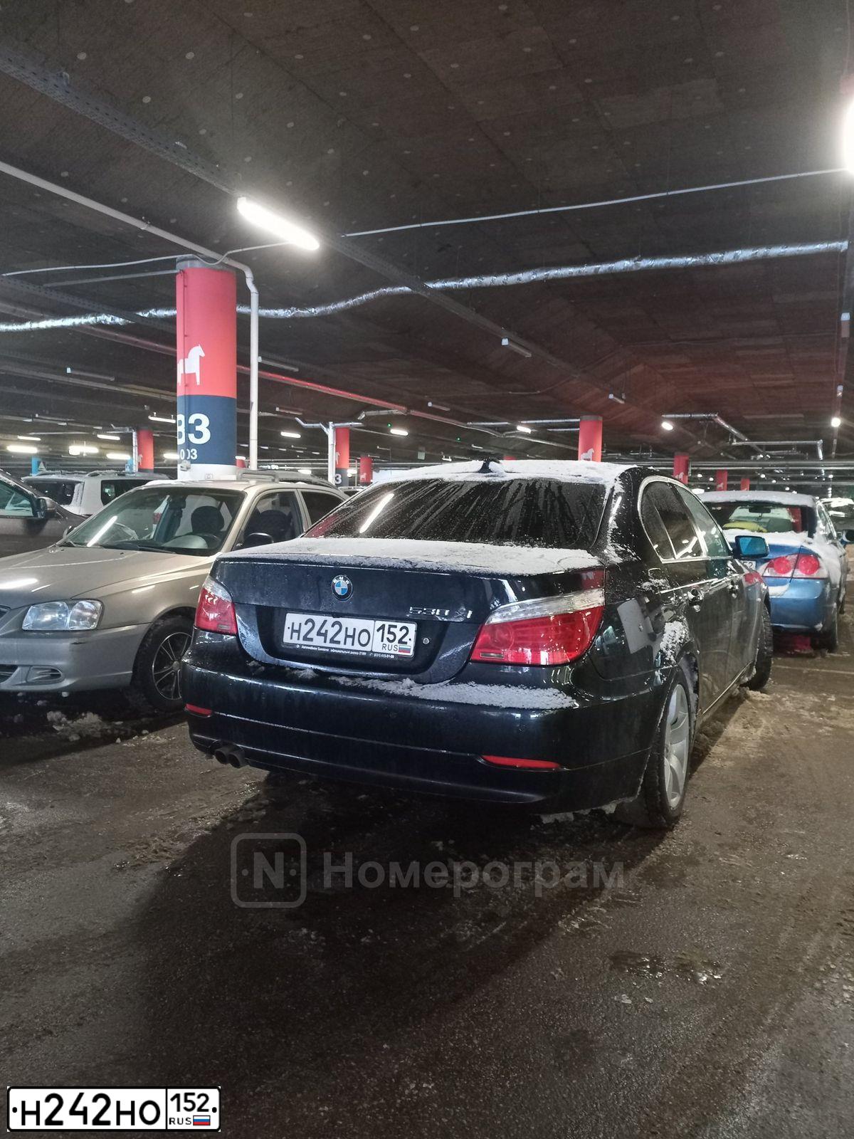 Фото автомобиля BMW 530XI, 2008 — госномер Р208ХС11. Цвет: ЧЕРНЫЙ