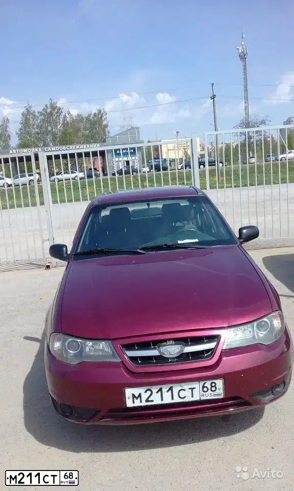 Фото автомобиля DAEWOO NEXIA, 2011 — госномер У519АС48. Цвет: СПЕЛАЯ ВИШНЯ
