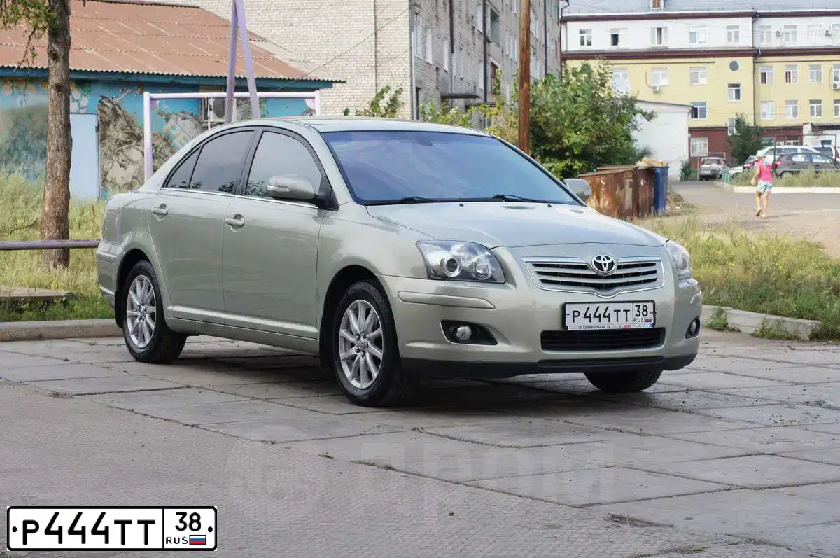 Фото автомобиля TOYOTA LANDCRUISER, 2006 — госномер Р444ТТ38. Цвет: СЕРО-СИНИЙ