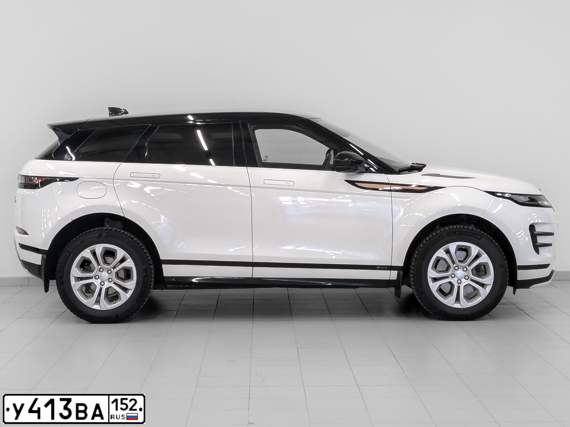 Фото автомобиля LAND ROVER RANGE ROVER EVOQUE, 2020 — госномер Х412ВХ198