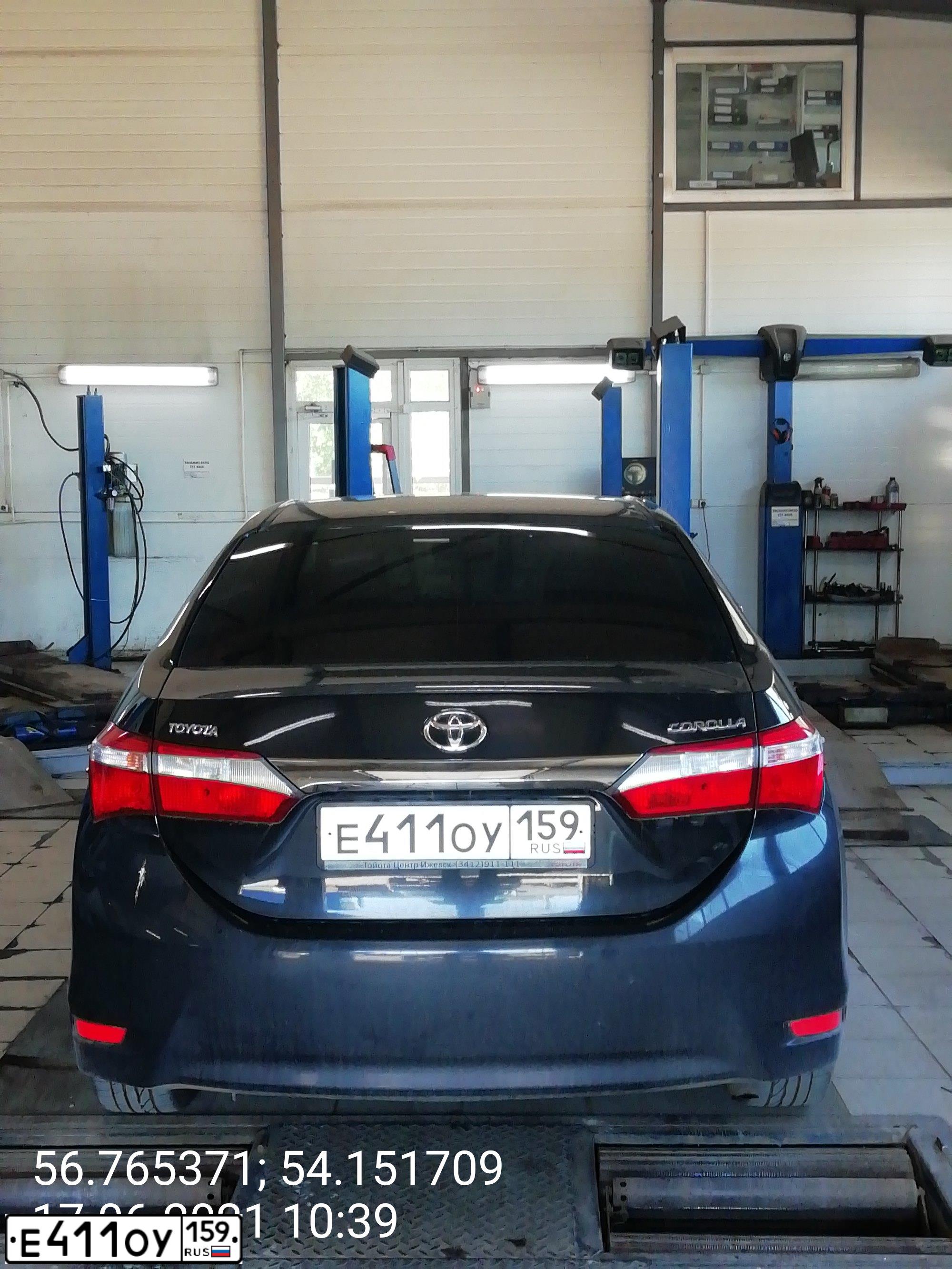 Фото автомобиля TOYOTA COROLLA, 2014 — госномер Е411ОУ159