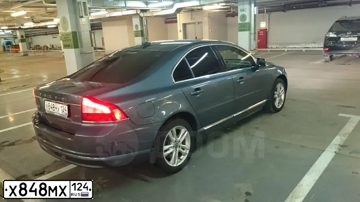 Фото автомобиля VOLVO S80, 2011 — госномер Х848МХ124. Цвет: СИНИЙ