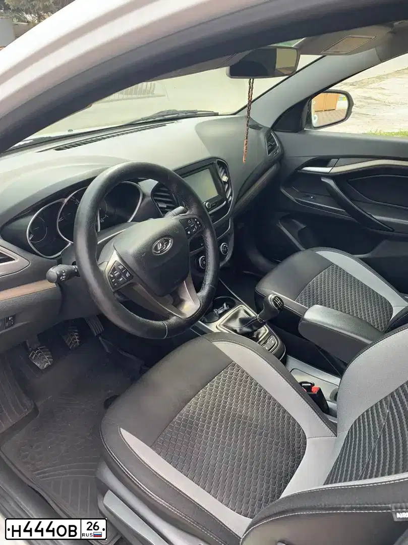 Фото автомобиля LADA 2170 PRIORA, 2010 — госномер Х361ВР323. Цвет: Белый