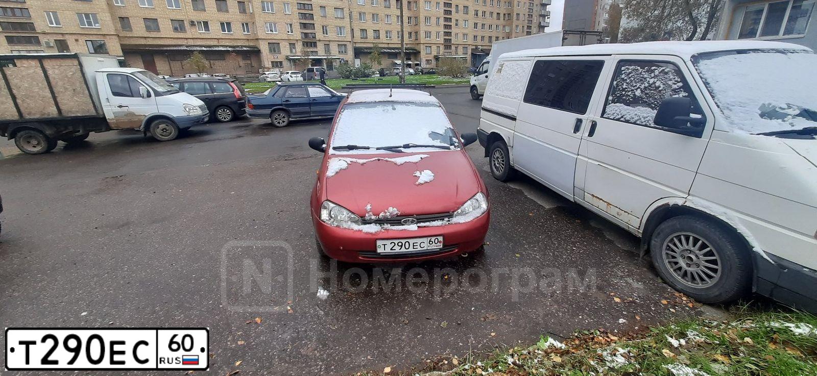 Фото автомобиля LADA 1118 KALINA, 2005 — госномер Т290ЕС60. Цвет: СЕРЕБРИСТО-КРАСНЫЙ